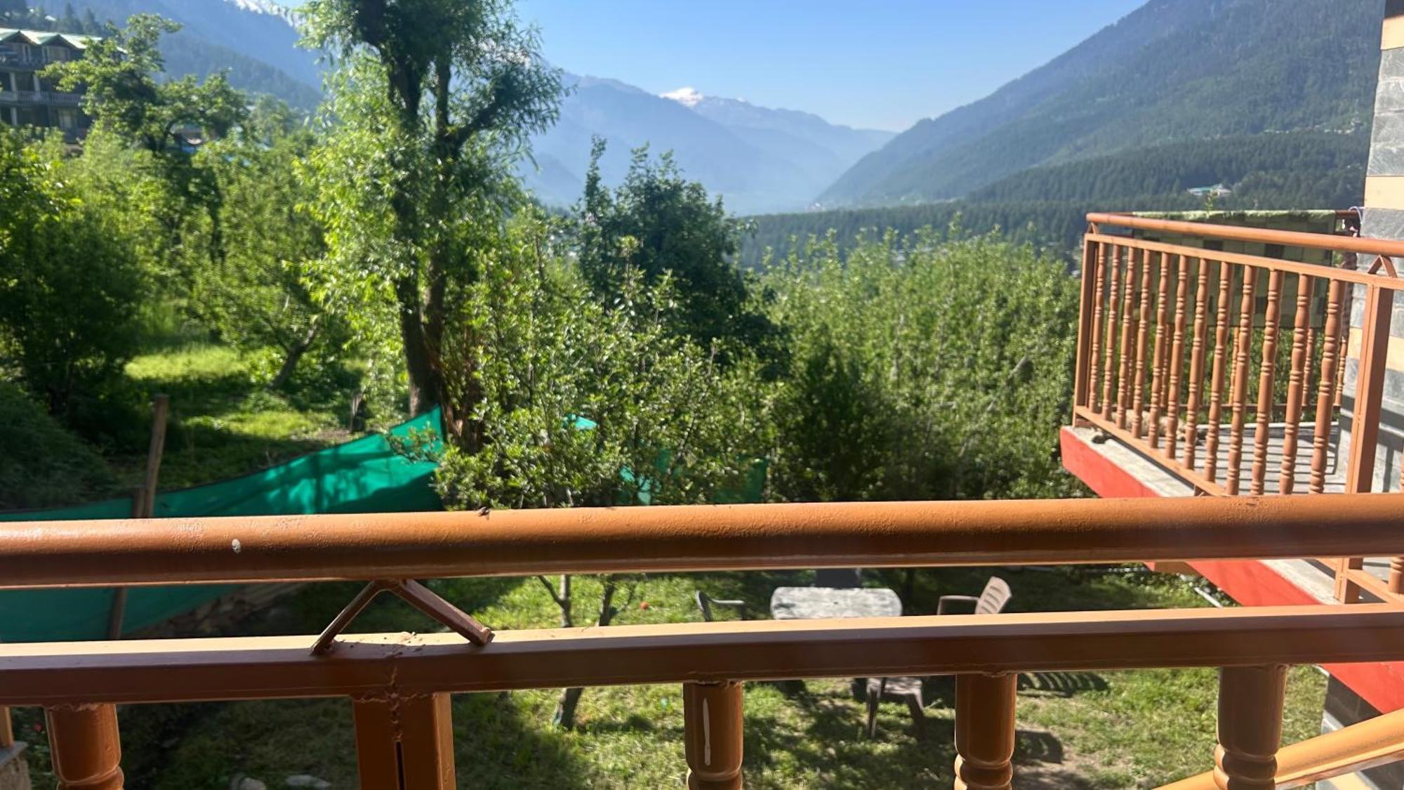 Sunface Homestay Manāli Eksteriør billede