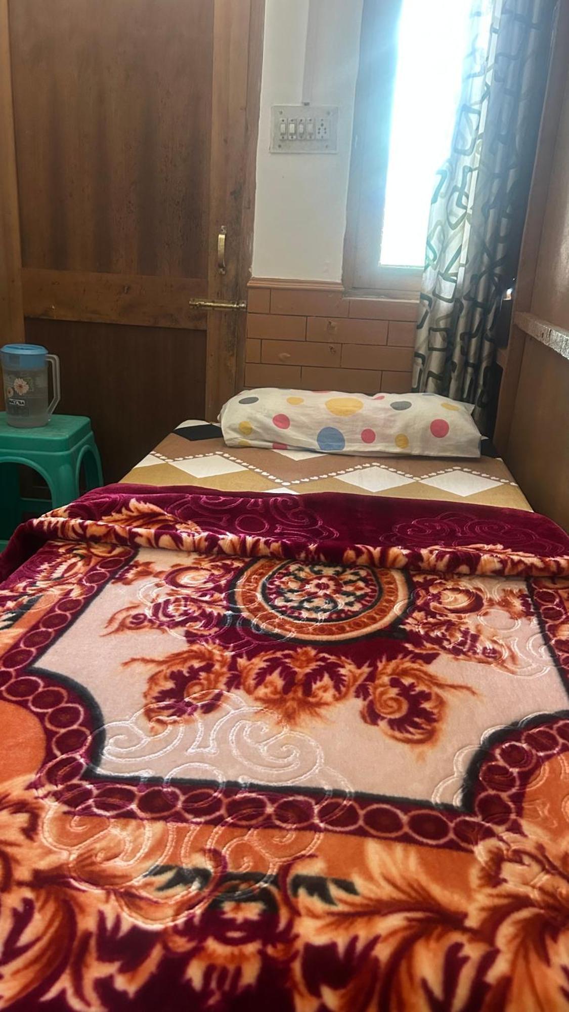Sunface Homestay Manāli Eksteriør billede