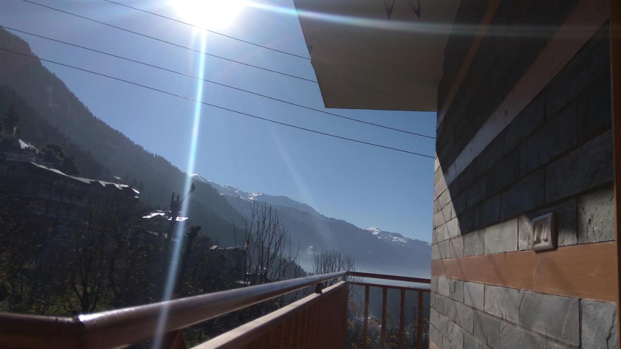 Sunface Homestay Manāli Eksteriør billede